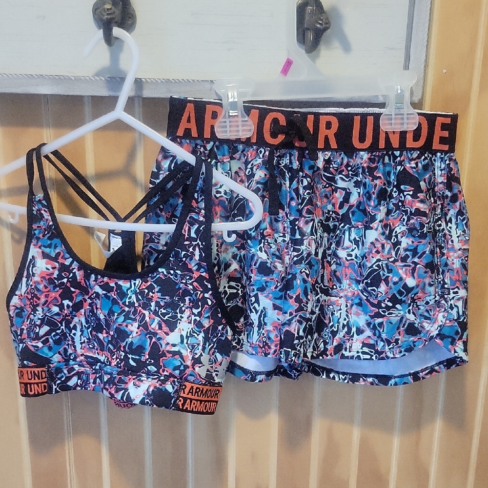 Under Armour Abstract Black and Blue Activewear Set